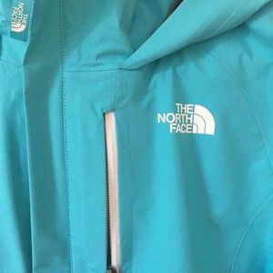 The north face gore-tex girls jacket